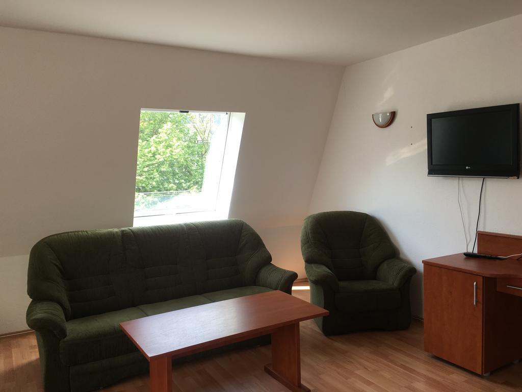 Hajdúszoboszló Hotel Kristaly מראה חיצוני תמונה