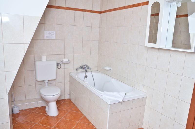 Hajdúszoboszló Hotel Kristaly מראה חיצוני תמונה