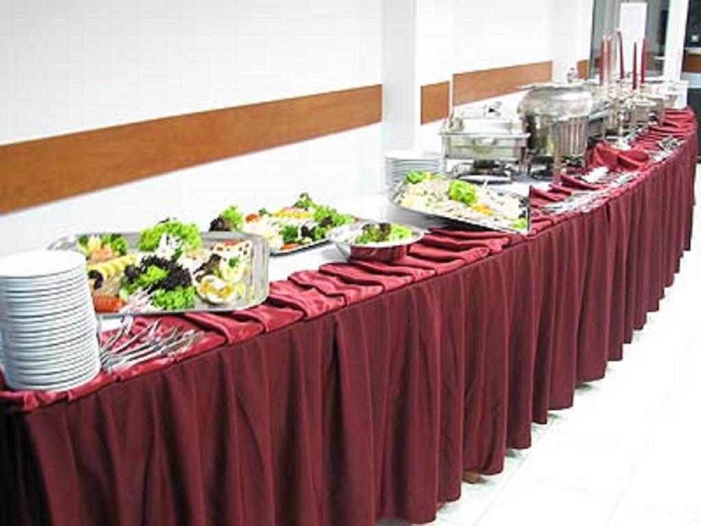 Hajdúszoboszló Hotel Kristaly מראה חיצוני תמונה