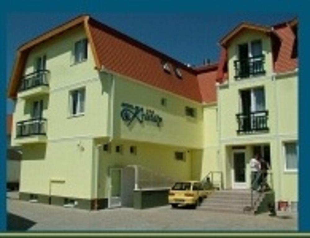 Hajdúszoboszló Hotel Kristaly מראה חיצוני תמונה
