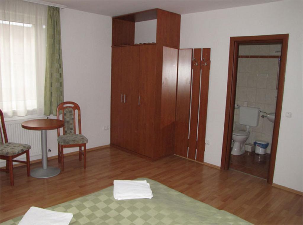 Hajdúszoboszló Hotel Kristaly מראה חיצוני תמונה